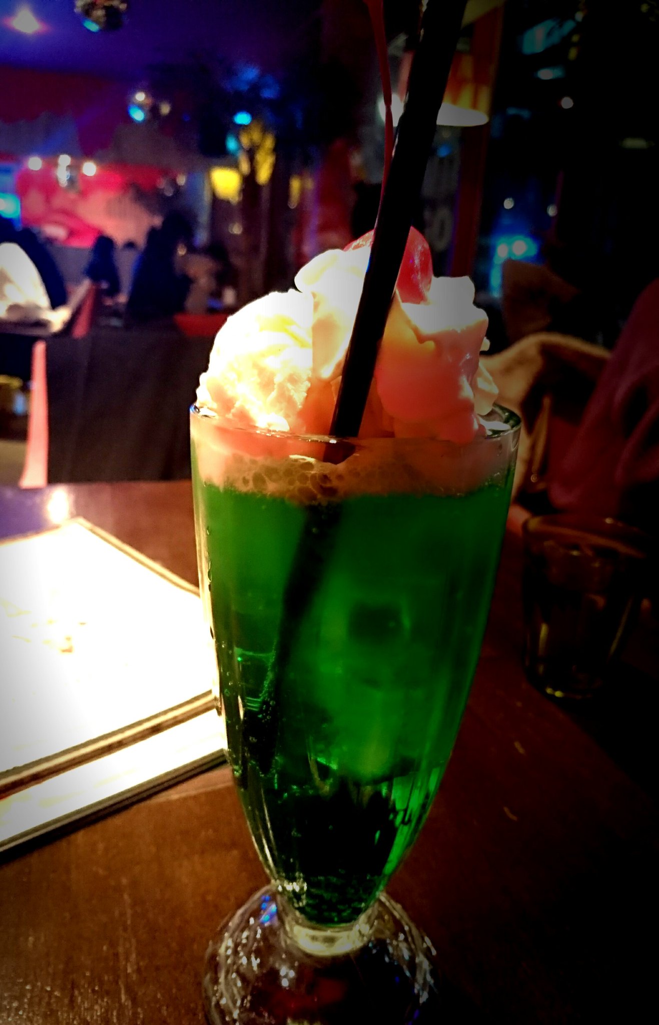 K 渋谷 フラミンゴカフェ クリームソーダ850円