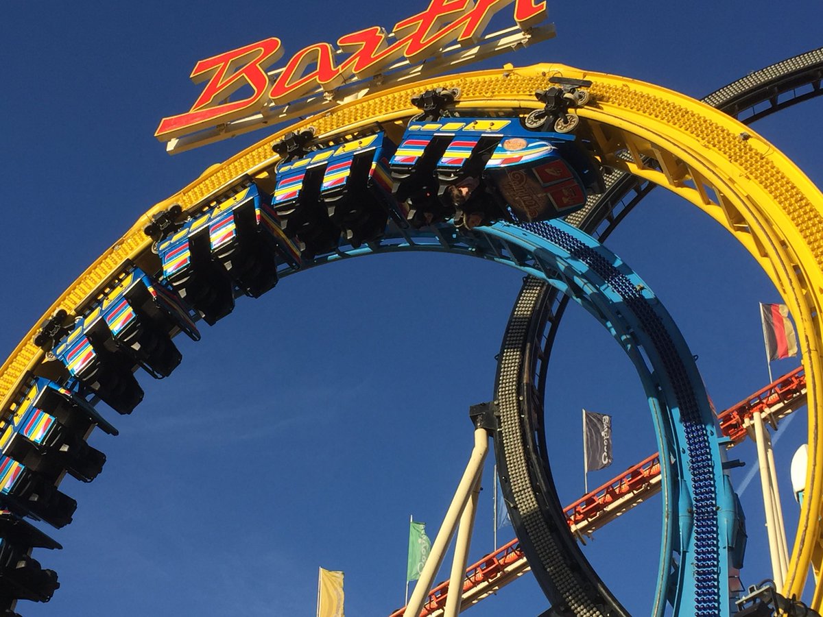 travelblogjamie's tweet photo. #olympialooping #munchenlooping worlds largest portable #rollercoaster #coaster here in #London at @WinterWonderLDN #winterwonderland #hydepark Intense, fun, thrilling and smooth :-) #thrillride #themepark #blogger https://t.co/hVveLlnfQZ