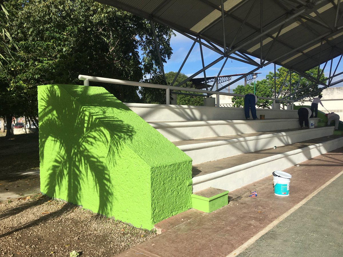 ParquesBJ's tweet photo. #BrigadasVerdes realizan trabajos de pintura en el Domo de la Unidad Deportiva Jose Ma. Morelos #NoPararemos

@rembertoestrada @RogerEspinosaR @jlcgcachorro @ENLACERFQR https://t.co/HRQRKXdoxy