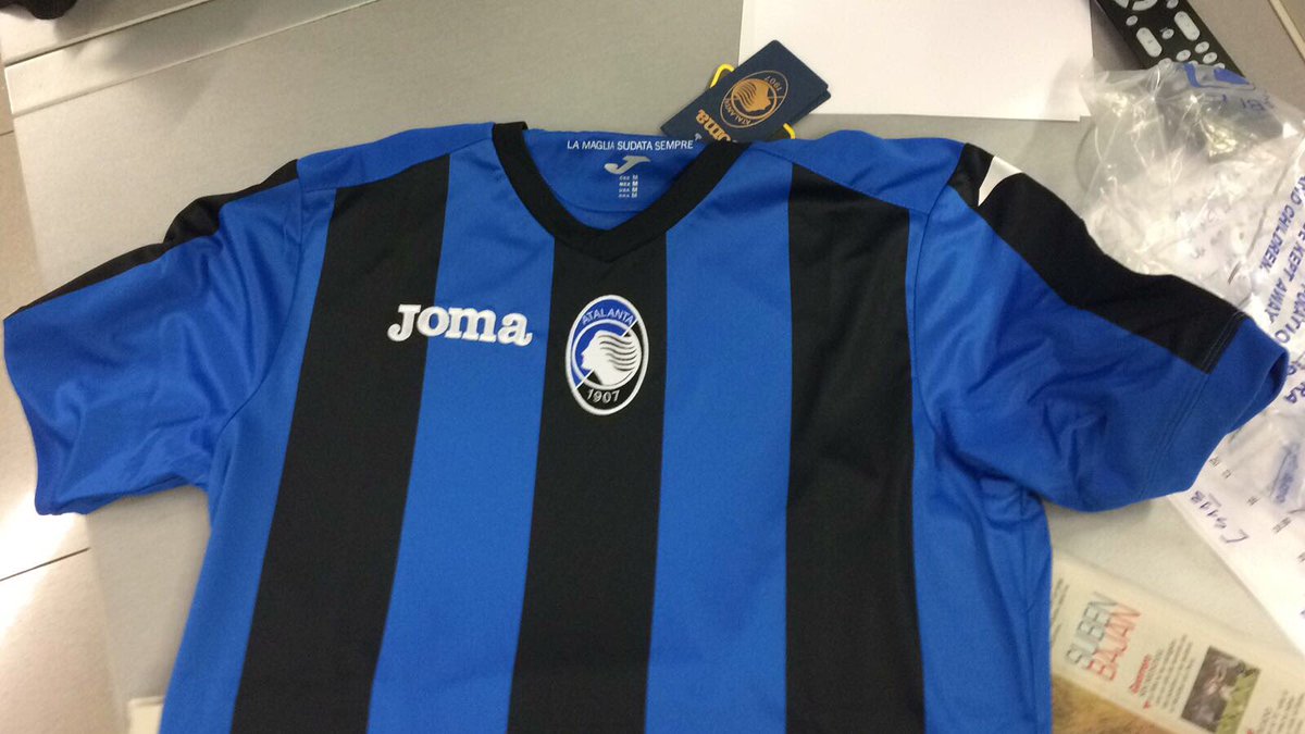 ¡Sorteo esta camiseta del Atalanta gracias a los amigos de <a href="/JomaSport/">Joma Sport</a>!

Entráis en el sorteo TODOS los que RETUITEÉIS este tuit sólo hoy <a href="/carrusel/">Carrusel Deportivo</a> 

¡DATE PRISA! 👇🏼👇🏼👇🏼👇🏼