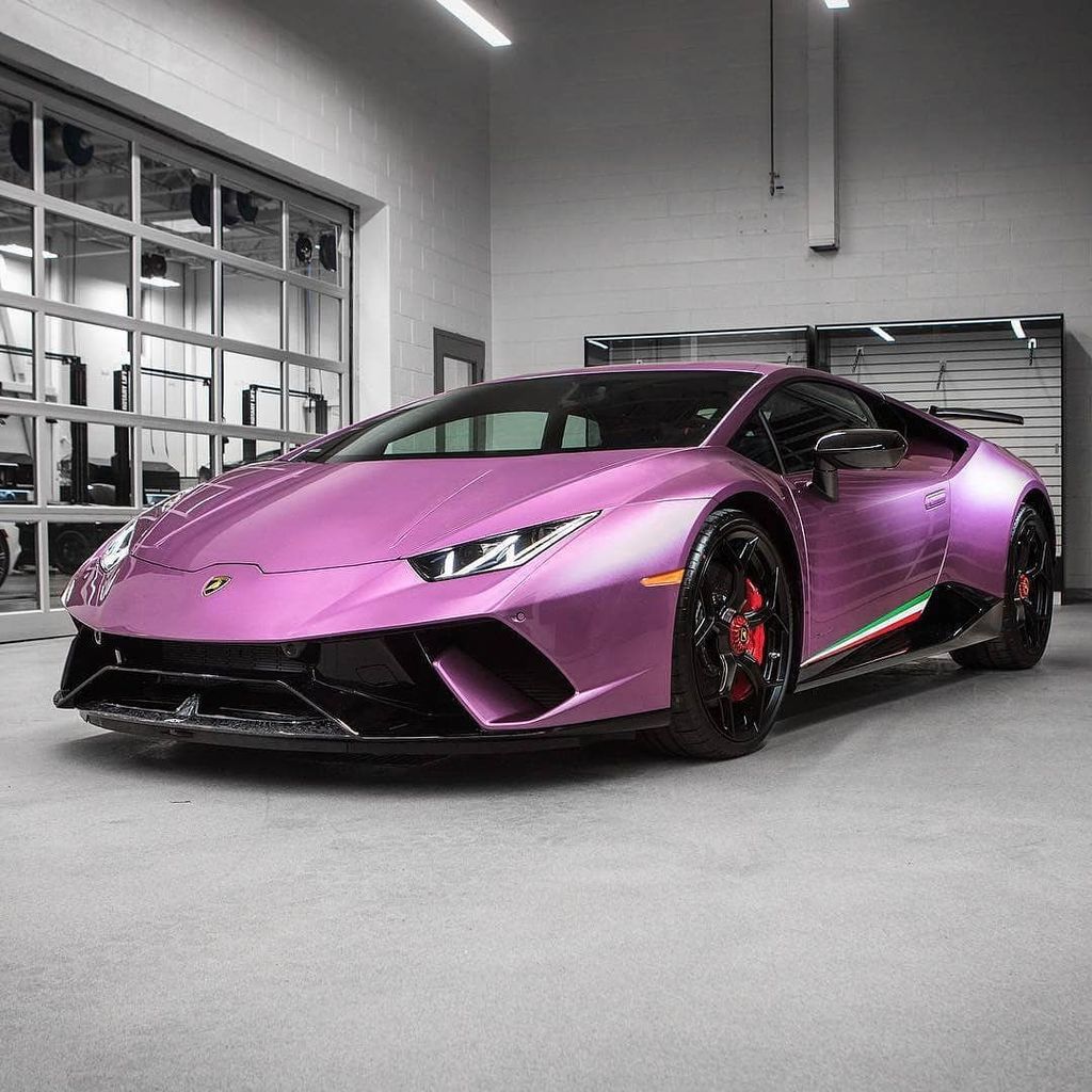 Lamborghini Huracan 2020 фиолетовый
