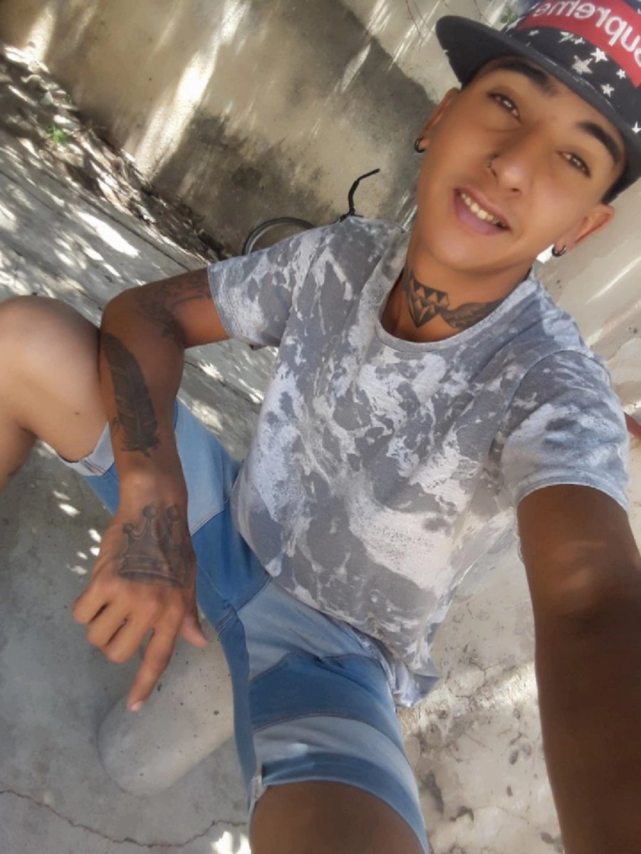 Martincito174's tweet photo. Mejor tarde que nunca!! 👍
#Activamos
#Negroo! https://t.co/yrwZhYj5mX
