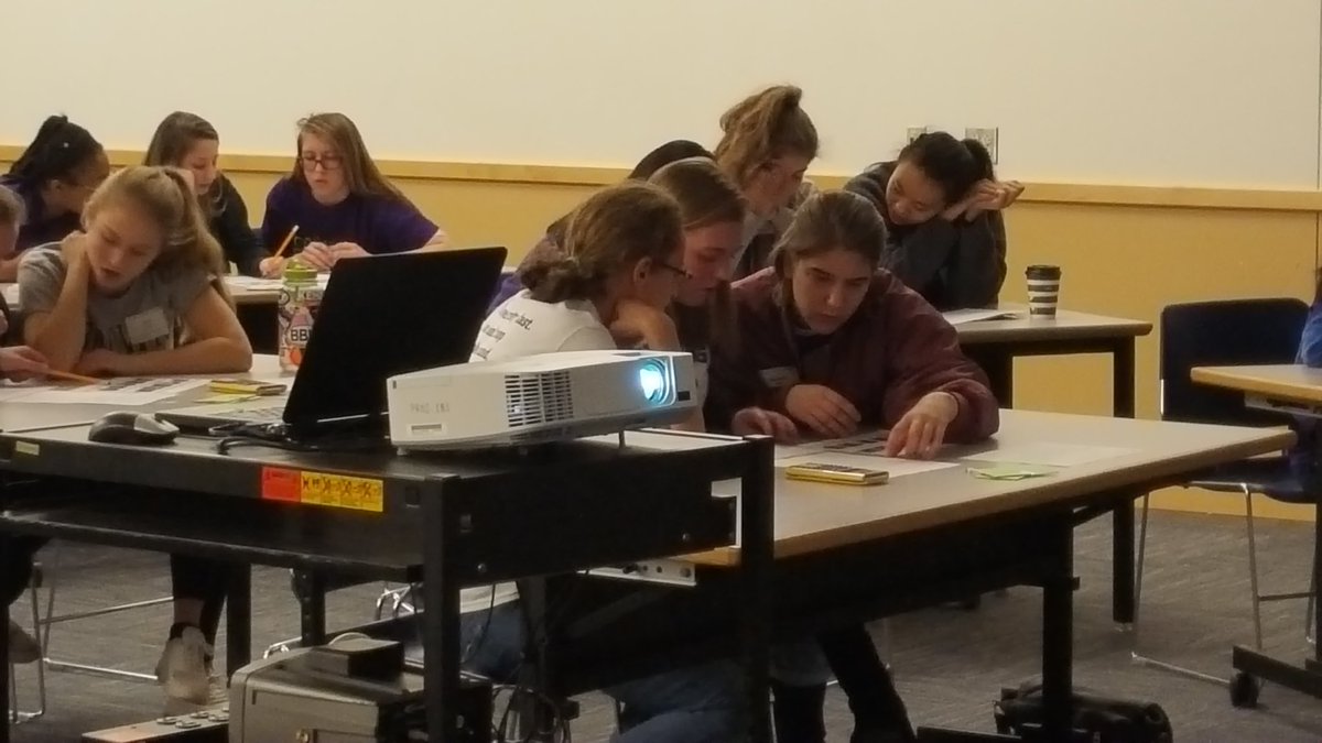 MrElliotLui's tweet photo. "You Bet It's Women of Science Trivia" #WoS2017 #TeamUXB #SpartanPride https://t.co/fs2LhYi0BN