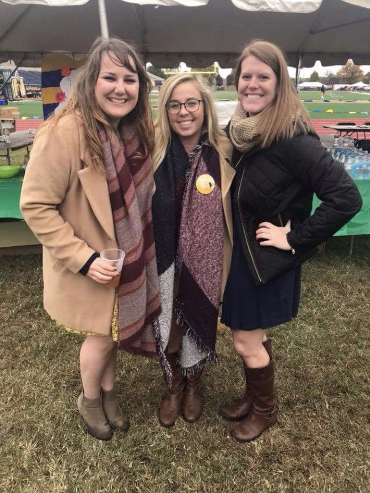 m_schmitty16's tweet photo. Happy birthday to this lil cutie!! Now that you’re 21 stay away from those nasty Smirnoffs. Love ya Lex! https://t.co/9Q2sXBI9jM
