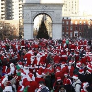 ELIatPace's tweet photo. It's Santa Con! If you are 21 or over, put on your Santa suit and come to the Village to join the fun. #santacon #studyinNYC https://t.co/PBMEMfwSD6
