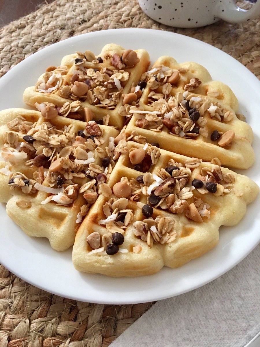 DustiDF67's tweet image. Breakfast! #SaturdayMorning #waffles #breakfast