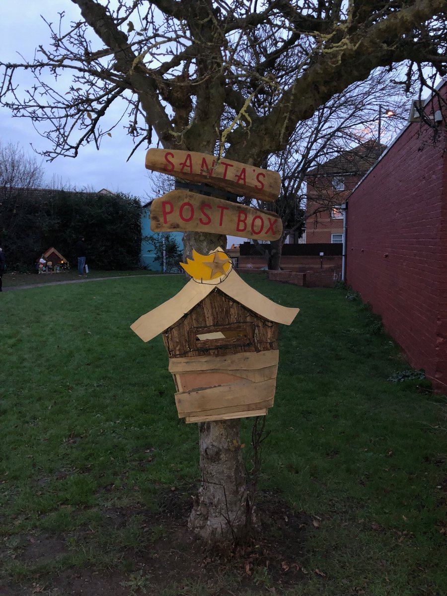 Odog75's tweet photo. #elfminster #firstchristmasinbristol https://t.co/aTguESVXPR