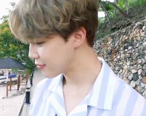 youjingodd's tweet photo. Park Jimin • BTS https://t.co/L9oQm7ntWO