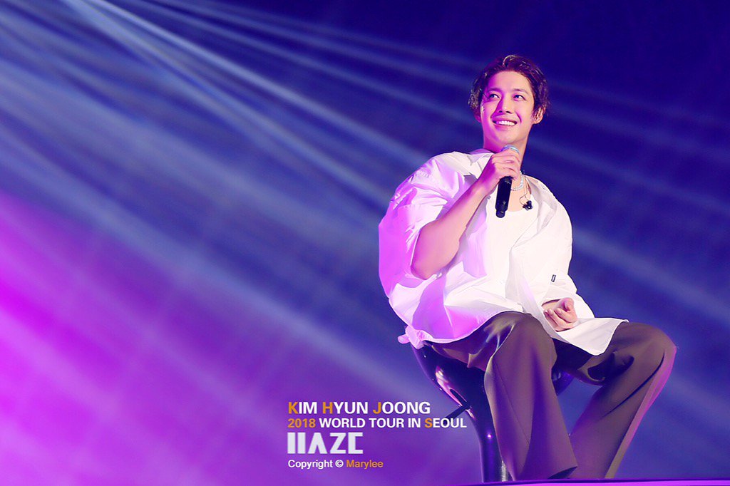 20171202 KHJ World Tour 'HAZE' in Seoul
【Please DON'T cut the logo and modify the picture.】#김현중 #KimHyunJoong #HAZE