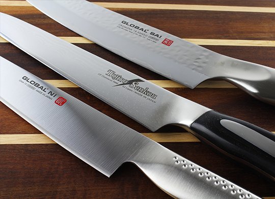 KnivesFromJapan's tweet photo. What kitchen knives are on your list to Santa? #alettertoSanta https://t.co/HVWO4Kq8Gd