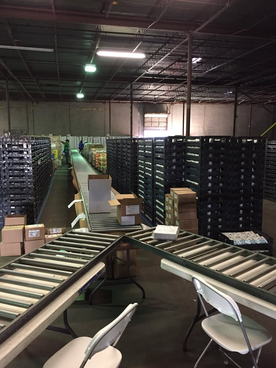 Great morning helping at Boxes of Blessing #target <a href="/ianpalme/">Ian Palmer</a> <a href="/davidtollar/">David Tollar</a>