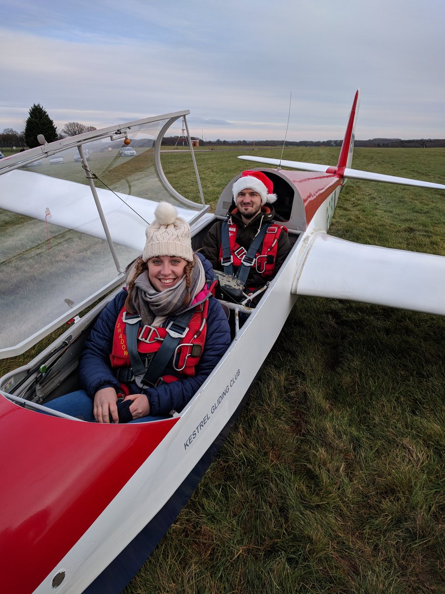 It may only be 3°C, but that doesn't stop us from flying and getting into the Christmas spirit!