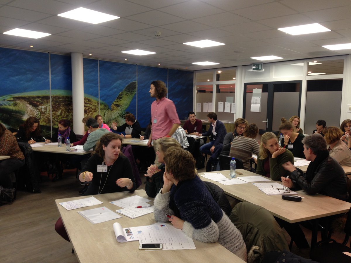 Op 7 &amp; 8 december heb ik 4 workshops mogen verzorgen voor de NPZ-NRZ over spelenderwijs leren in de zwemles. Over de workshops &amp; deelnemers heb ik echt een super goed gevoel aan over gehouden! 

Wil jij op de hoogte blijven via mijn nieuwsbrief?  :)
Via lnkd.in/dxzXQWd