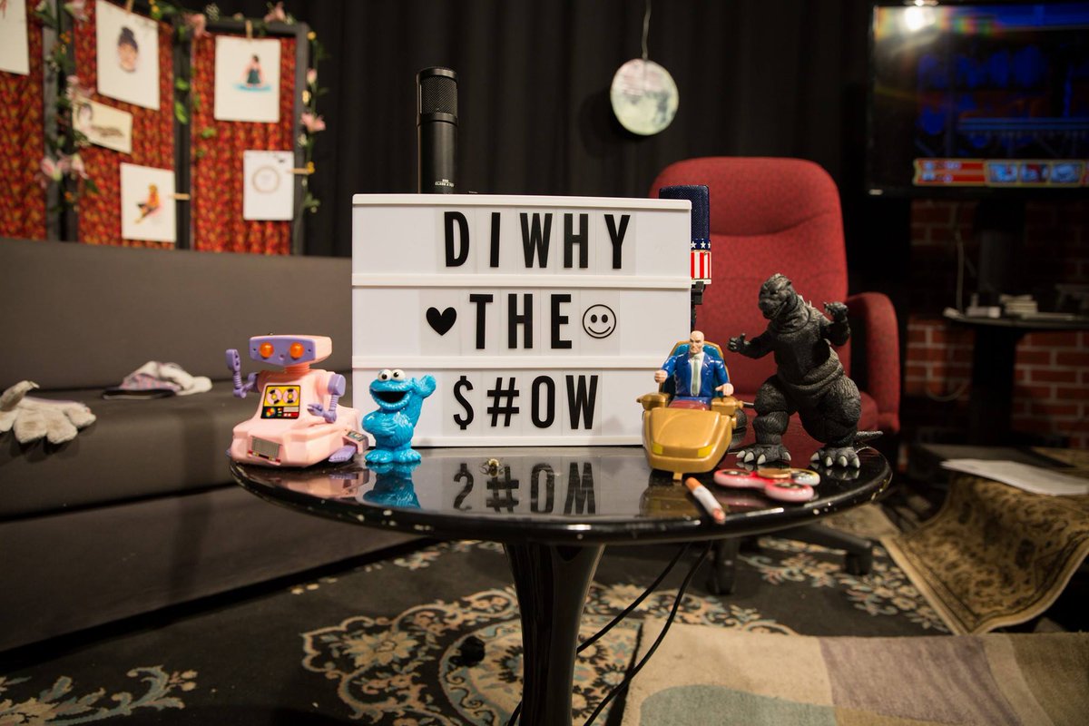 lissvictory's tweet photo. SAT. Dec. 9, #DIWhyTheShow, 4-5PM #LIVE on @YouTube! I make a quik appearance and my bestie #DoriCameron is a full-fledged guest! Talking about #solomusicians + #DIY #Boston #DIYorDIE #ChooseBravery HERE: https://t.co/jtTILkZnJa https://t.co/6gVOWBYaYJ