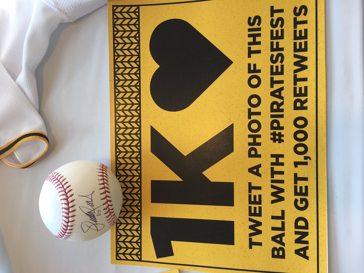 The_BNags's tweet photo. Can I get some help guys? 1,000 retweets gets me a @Rivero43 ball. #PiratesFest https://t.co/uf3kTKLm6t