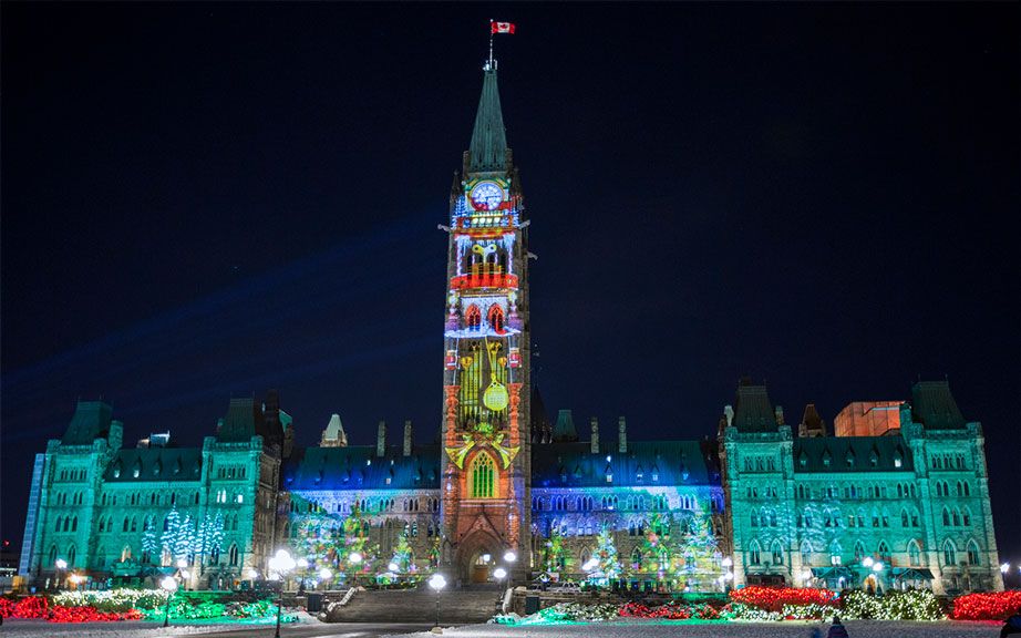 Ottawa’s best Christmas light displays (2017) – Taffy Lane, Parliament Hill, and much more! bit.ly/2AOi1LL