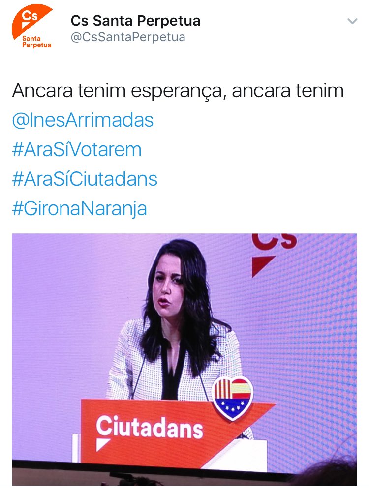 VictorVGA97's tweet photo. Un bucat de jamo y ques per en Rivera y Arrimadas.  Volen prohibir la llengua Catalana però esque la estan trepitjant. https://t.co/cDyom709Lj