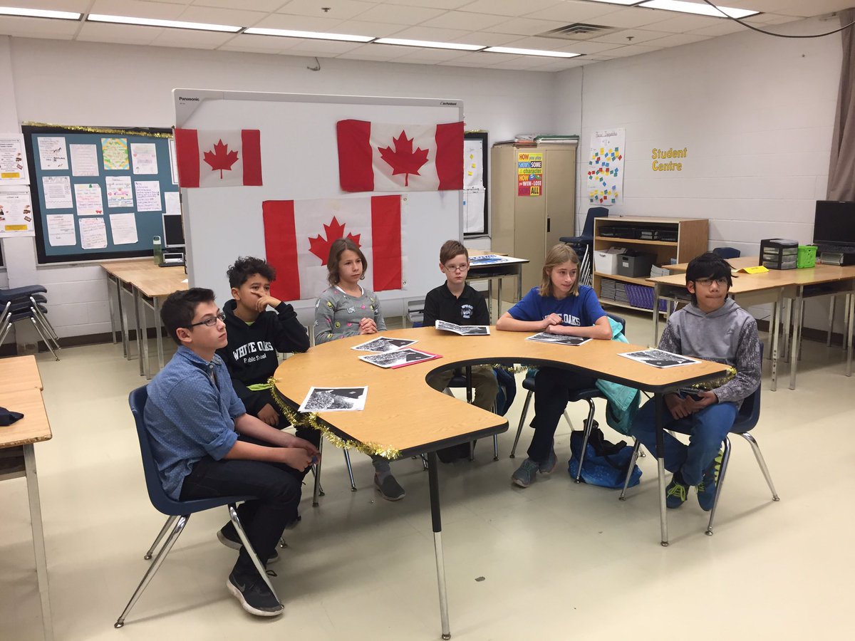 Joe_Sheik's tweet image. @whiteoaksps ran 4 different video conference studios 4 #TimeProject racial inequalities, food distribution &amp;amp;waste free speech topics #tvdsb