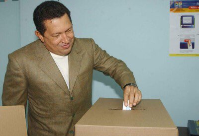 Mañana vamos a votar con tu espíritu en nosotros, con la conciencia de ser siempre el pueblo participativo y protagónico por el cual diste la vida. #MananaVotaPorLaPatria