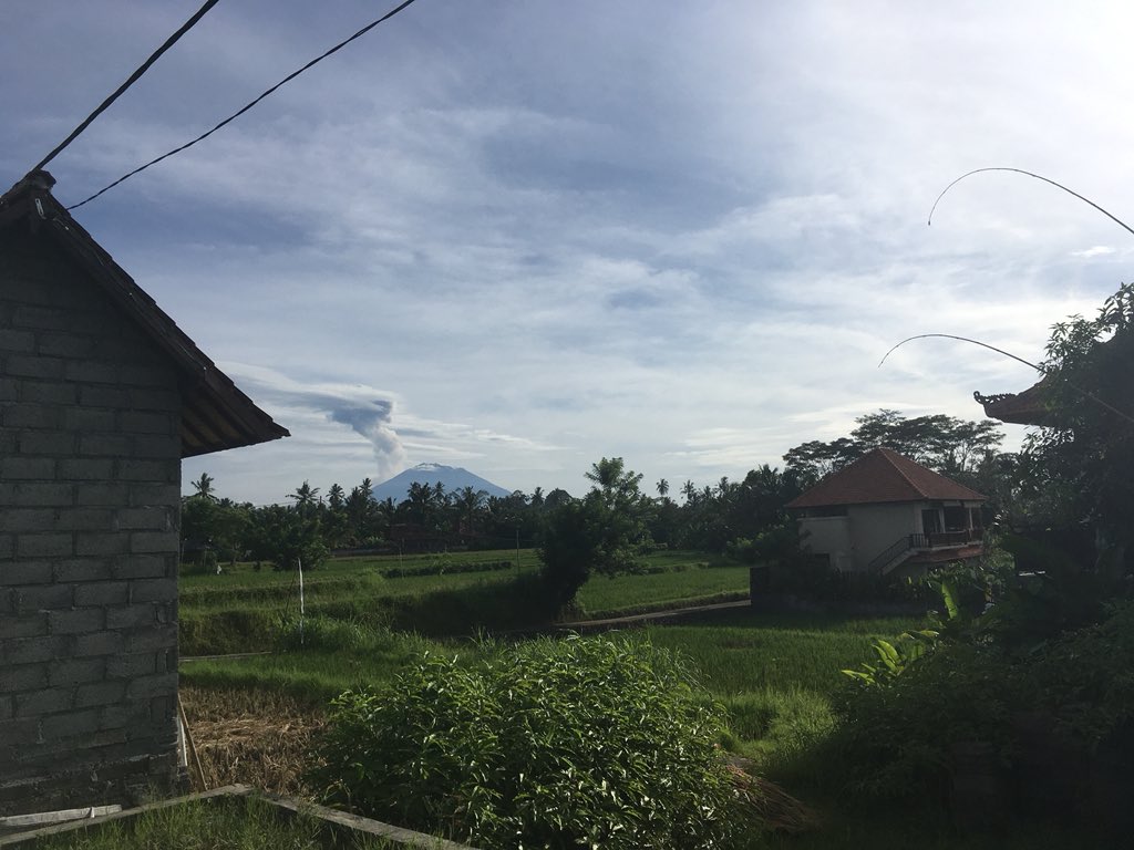 Ash_Musings's tweet photo. @jonathanjcarson Agreed! I am in Ubud now and this was the view on my walk yesterday morning. Hardly menacing! Very much business as usual here and enjoying Ubud. When I was in Australia I thought the whole island was going to explode due to the sensationalism of the press - irresponsible! https://t.co/3O1wbLCy89