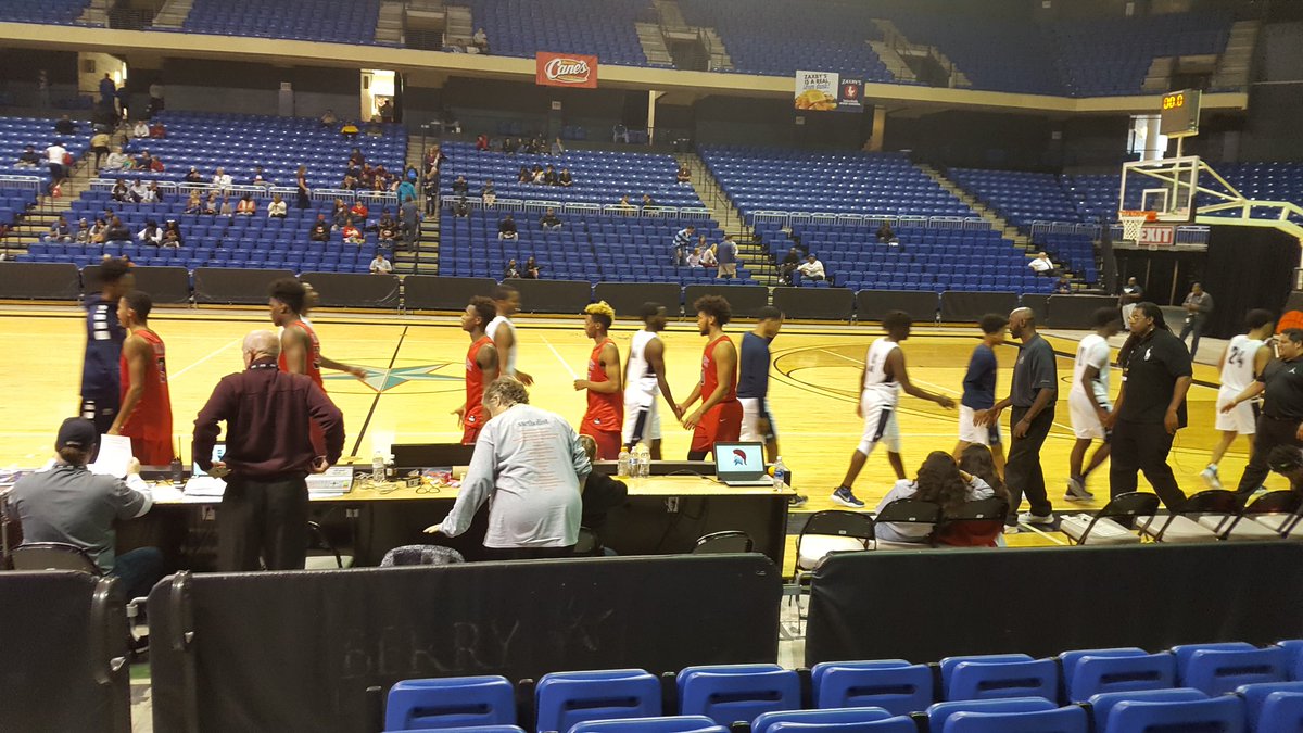 CFISDCyLakes's tweet photo. Lost to Shoemaker in double OT. Fought hard! Good tournament! #Decadeof VALOR https://t.co/7ziwcCxfo9