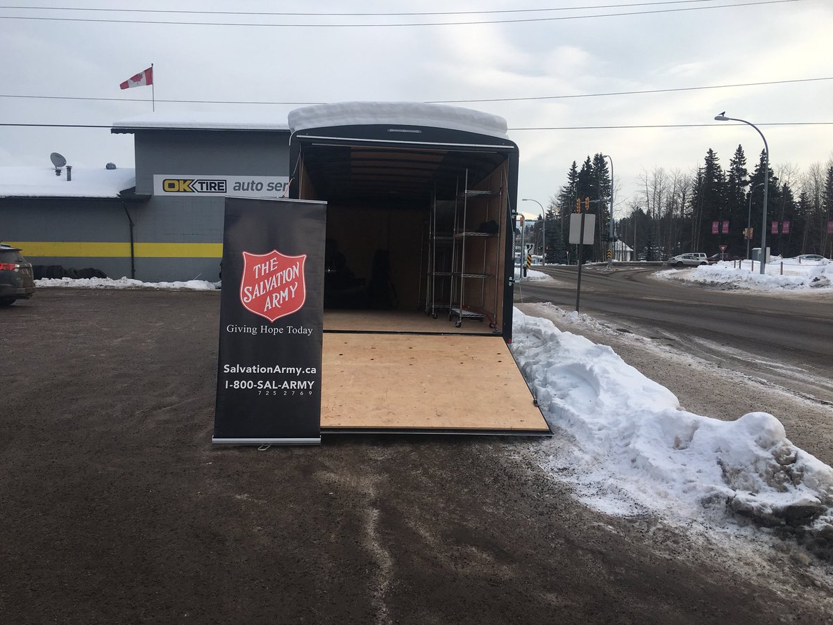 You can be a #HeroForHope today by coming down to the Smithers Red Apple store and help them fill a sleigh @SalArmyBC @salvationarmy