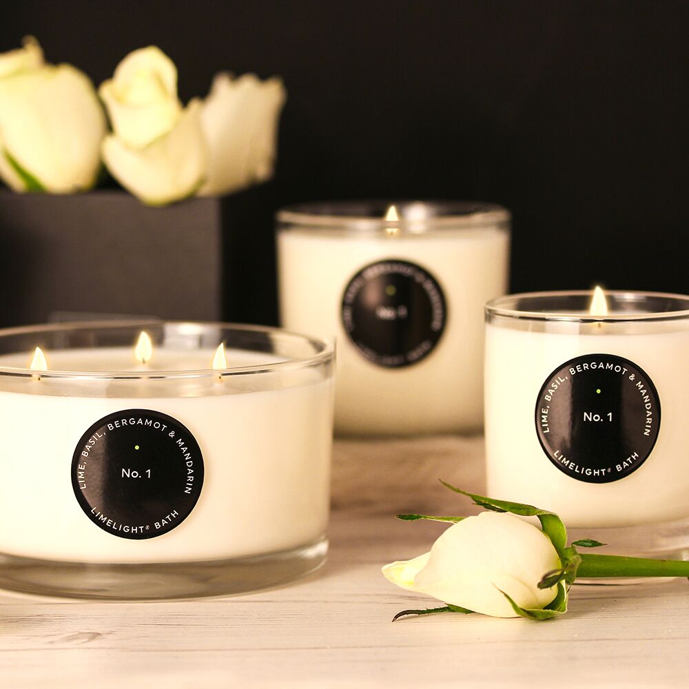 LimelightBath's tweet image. Keeping warm tonight after a cold old day, wood burner lit and so is heavenly Hearth  #relax  #woodsmoke #feudebois #limelightbath #winter #christmasmarket #letitsnow #christmasiscoming