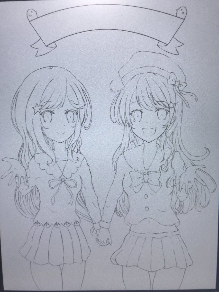 線画できたぁめっちゃ時間かかった(。>//<。)
明日塗り終わらねば...!! 