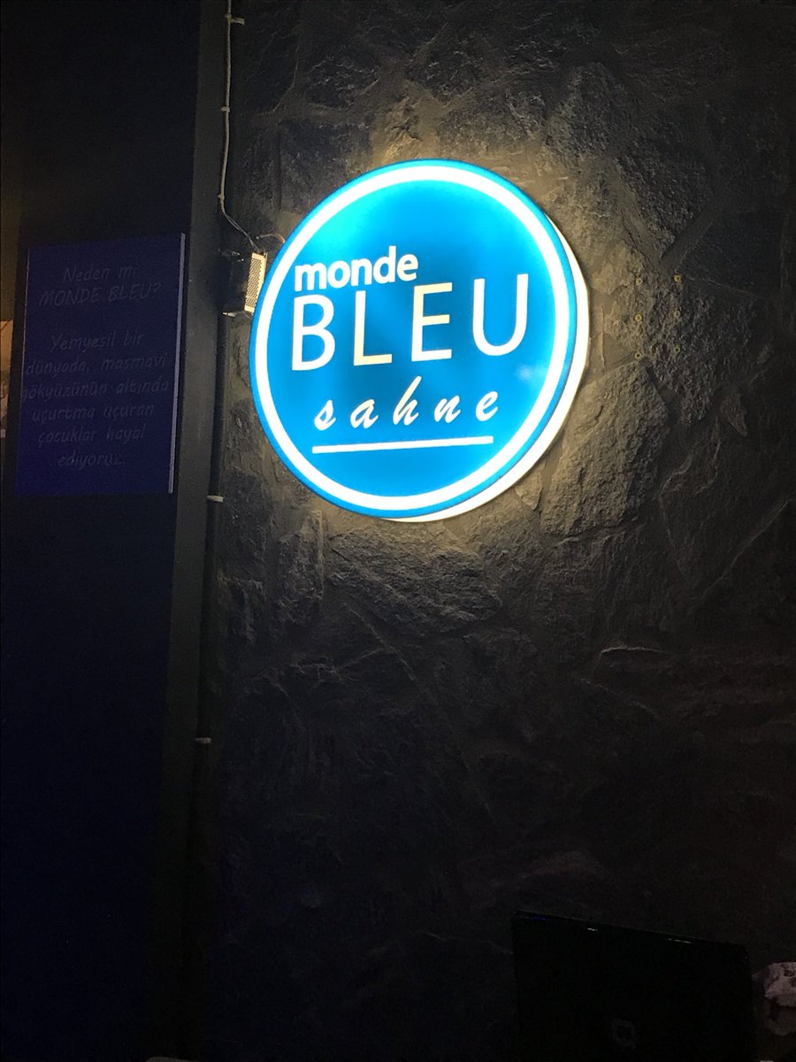 BarSsibel's tweet photo. Dostlarla türkü dinlentisi bu gece https://t.co/Eb8aYL061w