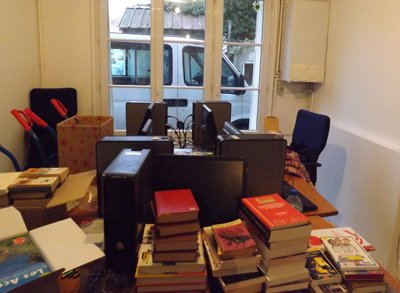 LNDM1's tweet photo. Aptimots la nouvelle librairie solidaire @Les_Mureaux @Aptima #librairie #aptimots https://t.co/7wpafeF0Ay https://t.co/KRVz756xir
