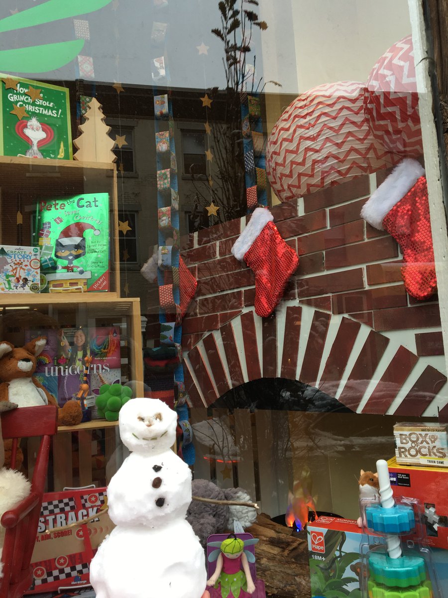MomosTreeHouse's tweet photo. Happy snow day! #shopphilly #holidayshopping #phillykids #phillyfamily https://t.co/cnvH1QiICW