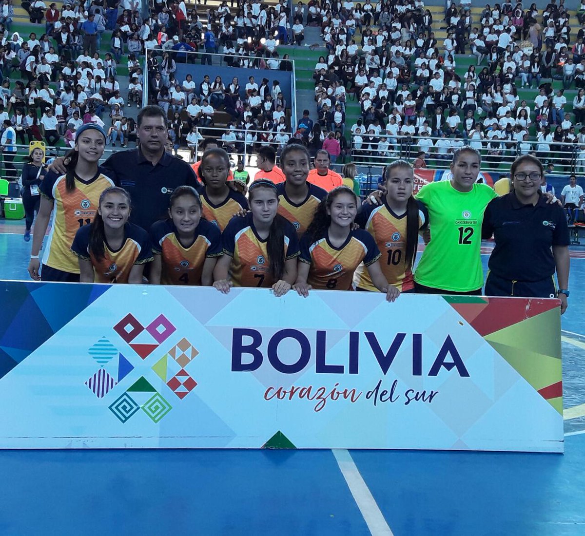 XXIIICocha2017's tweet photo. Final futsal Colombia Brasil. https://t.co/kTCYpB5RYp