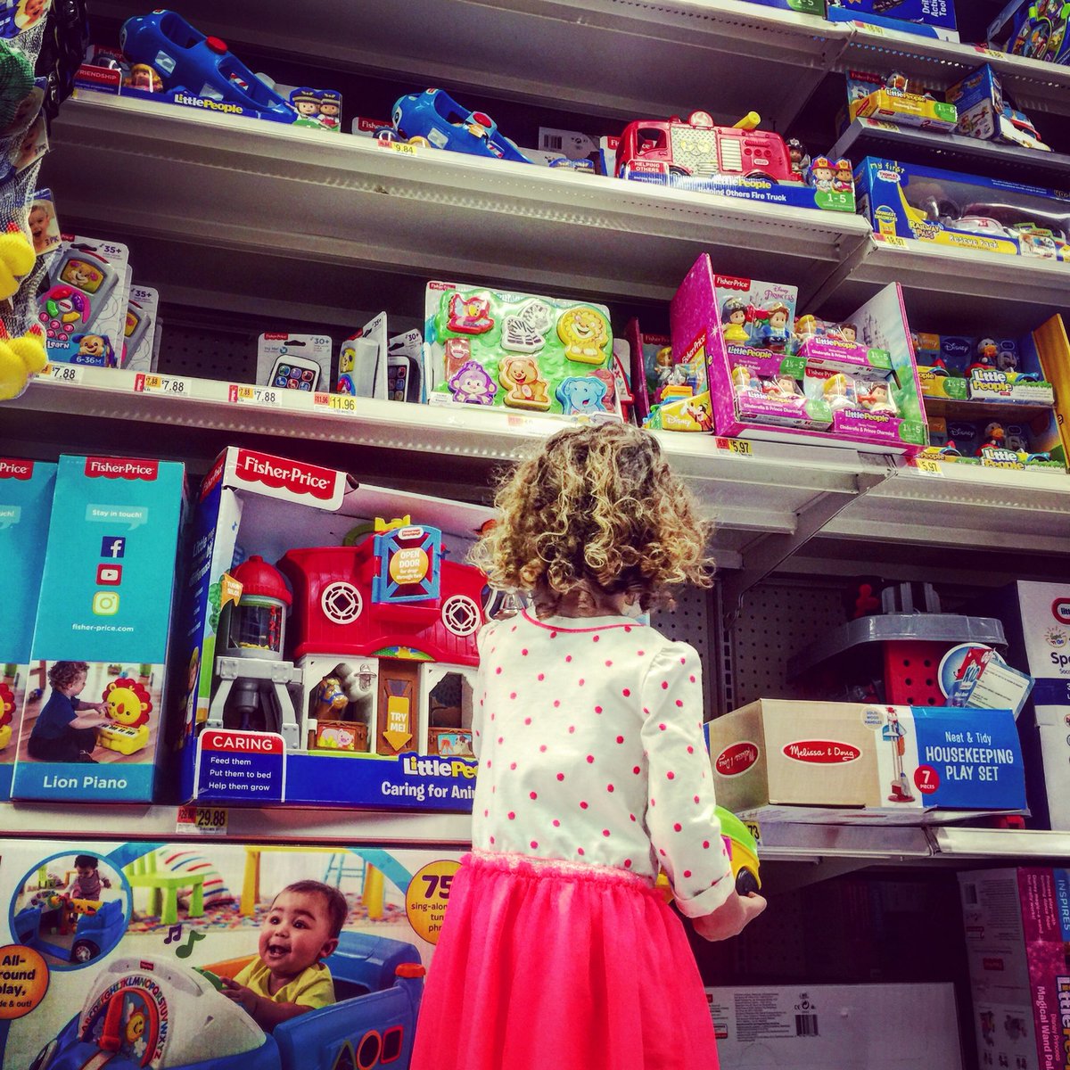 kids shopping for toys