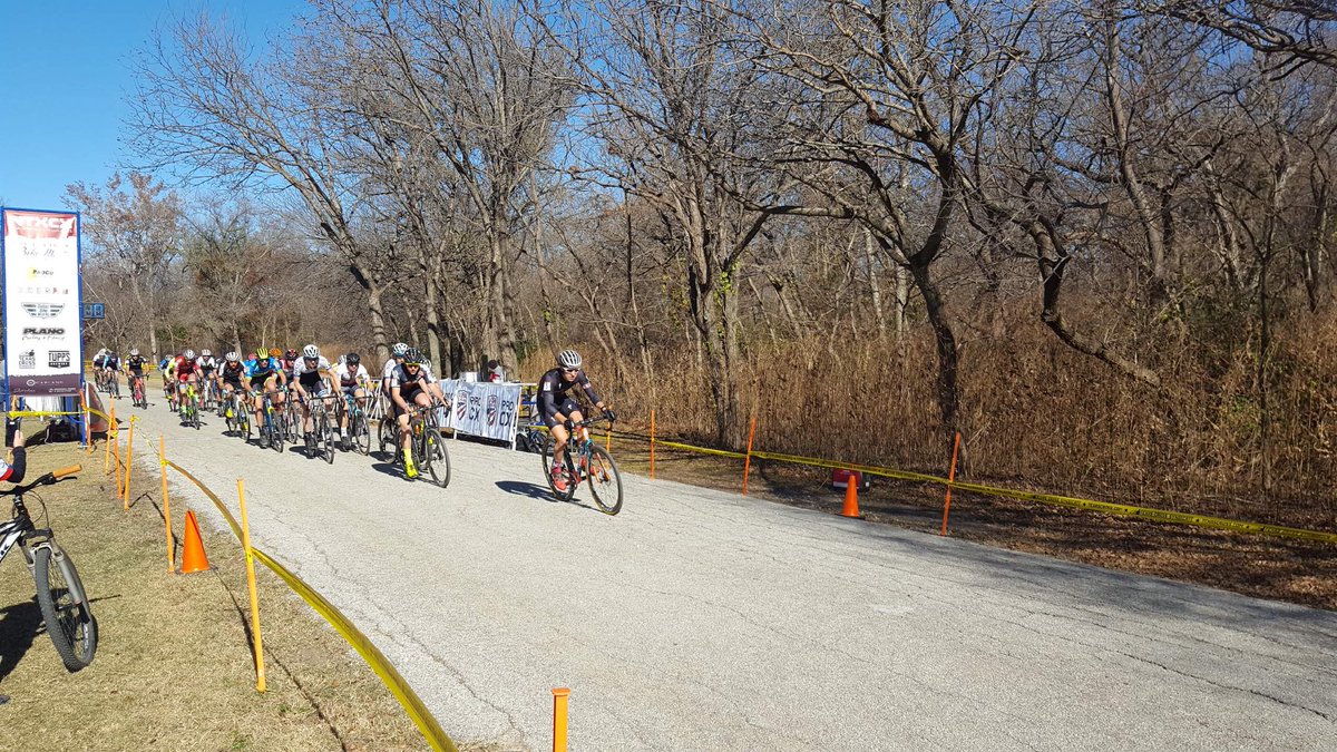 MC2 UCI race underway in Garland - Scott Smith charging at front for hole shot #txcx #ProCX