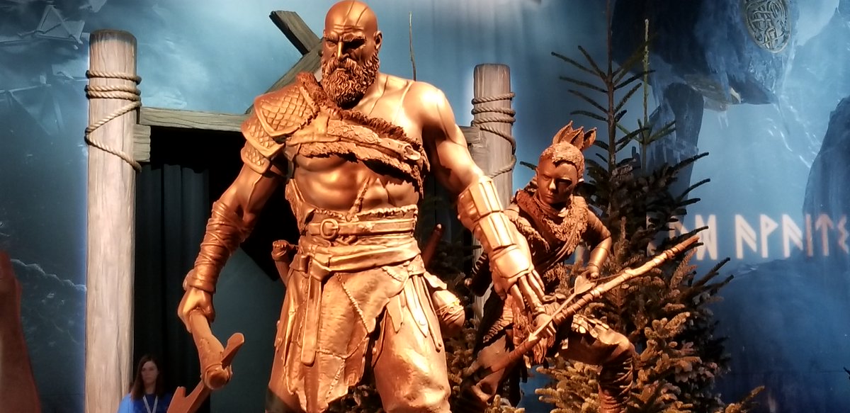 firechop's tweet image. Waiting in line for the #GodOfWar "A Call From the Wild" experience at #PSX2017