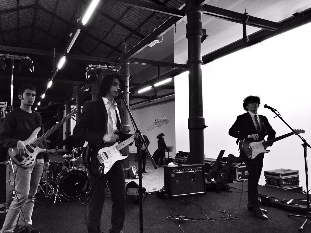 museiincomune's tweet photo. Il primo gruppo vincitore del nostro contest #MuseumSocialClub edizione #MUSica17: "Gli occhi sulla città" sul palco del #MACROtestaccio https://t.co/sLKMO0Ysfb