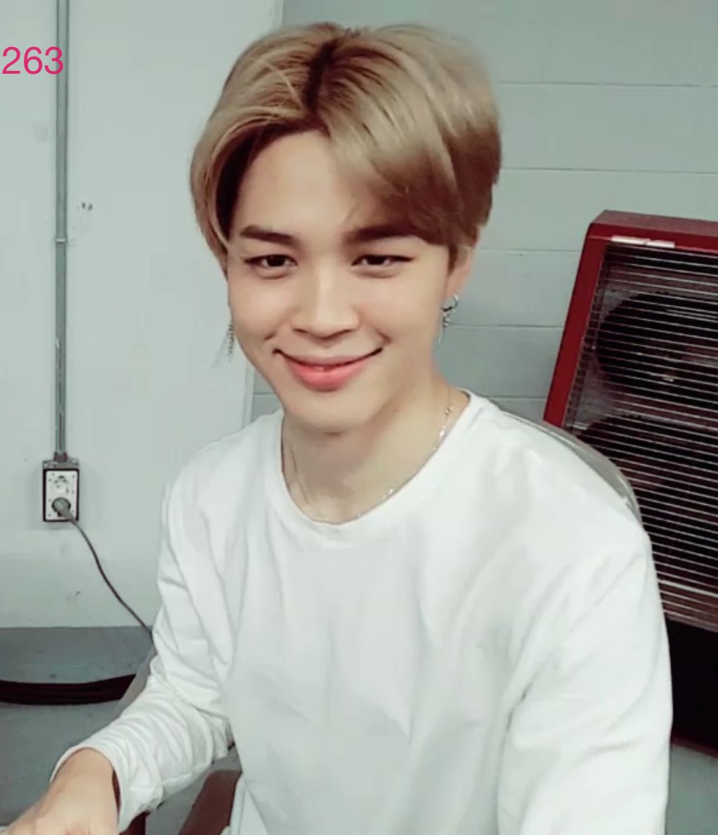 Jikook moment vermiş
Ben;