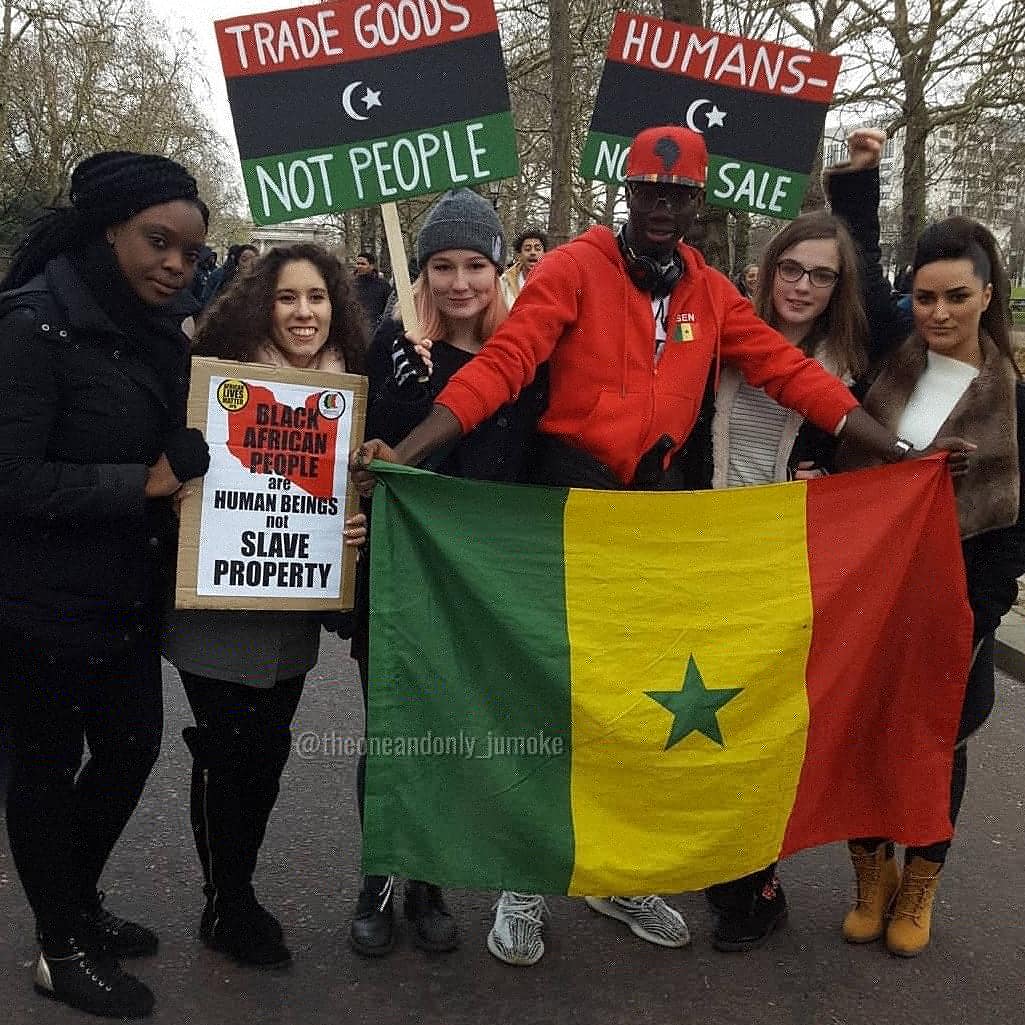 Uniquejumoke's tweet photo. Today we made a stand, today we were seen and today we were heard🗣
#London#PeacefulMarch #PeacefulProtest
#ShameOnLibya #WeAreNOTForSale
#EndSlavery #Unite #MakeAStand #BeHeard #NoJusticeNoPeace #STOPSlavery #PrayForLibya #FightForLibya
#BlackLivesMatter #AfricanLivesMatter https://t.co/3x5kiN1Kbu