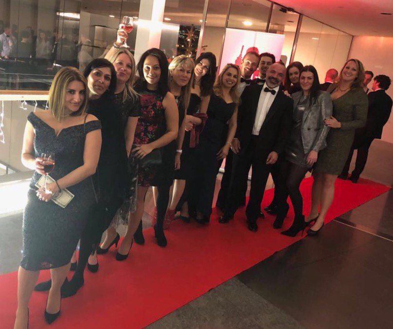 welbeckclinic's tweet photo. An amazing 007 themed night out for both clinic to celebrate another fantastic year together! #christmasparty #workdoo #thewelbeckclinic #surreydentalspa #celebrations #blacktie #bondgirls #redcarpet https://t.co/GVrHGZk8Hb
