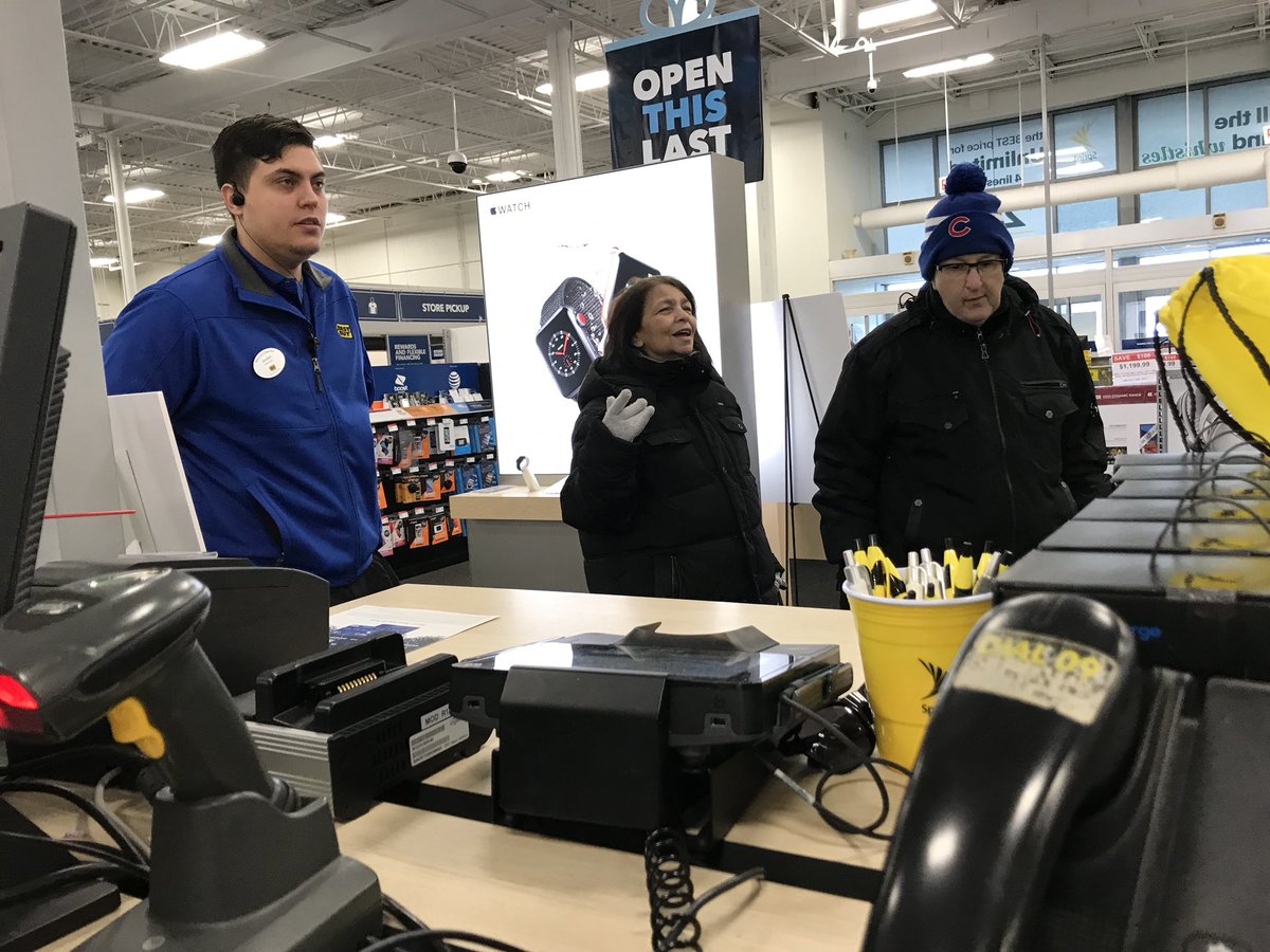 SprintMerri's tweet image. Upgrades getting ready to go out with a free Sprint pen cuz #sprintsaysthanks at Best Buy too!