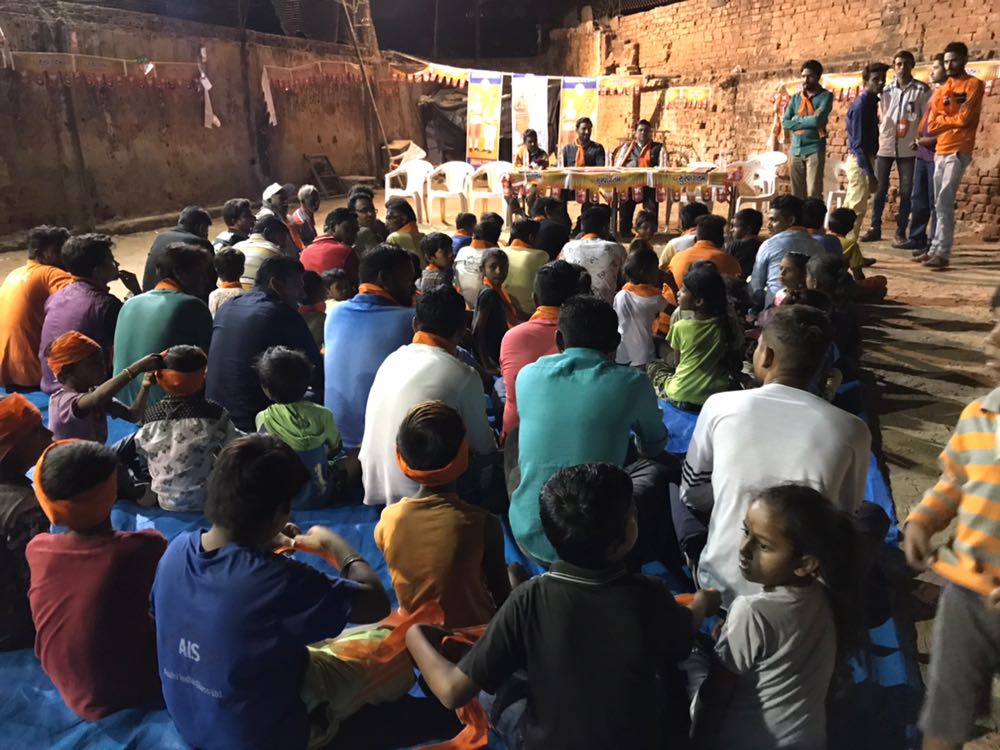 SureshPatelMLA's tweet image. Group meeting in maninagar slum quarters