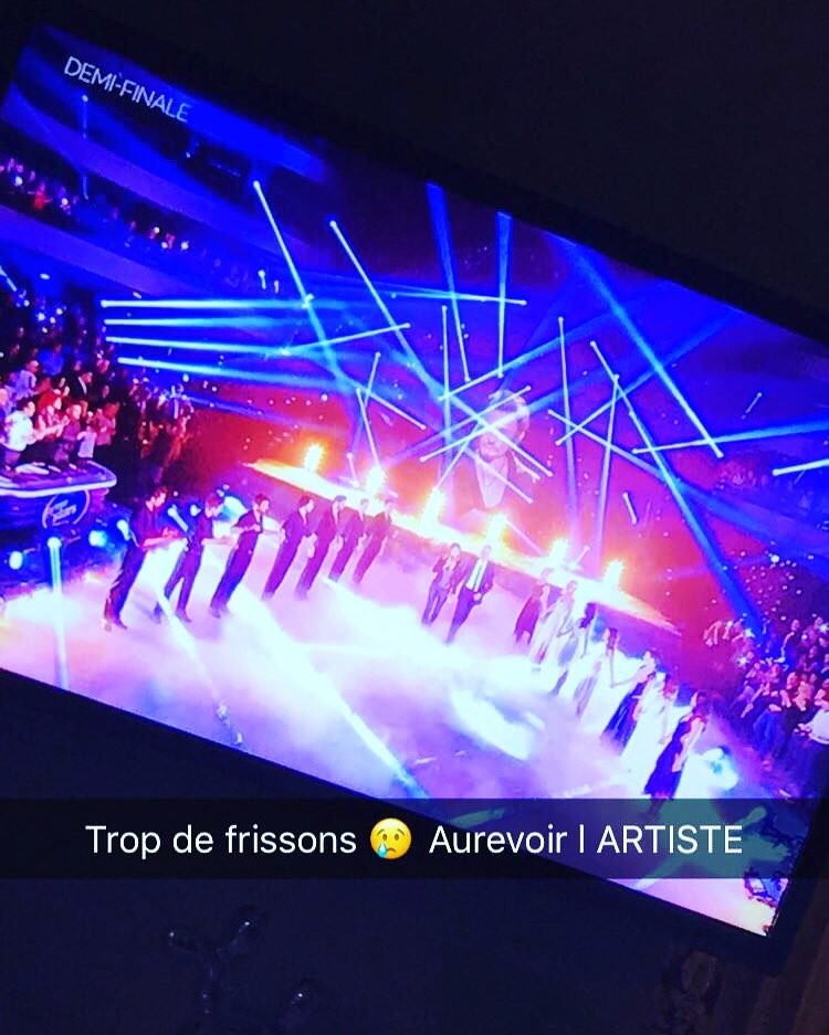 musicadict_1511's tweet photo. Trop de frissons😢 sur #QueJeTAime ... ✨ au revoir L ARTISTE ✨✨✨bravo @DALS_TF1 bel hommage 💫 #RipJohnnyhalliday https://t.co/MtaFPk5inO
