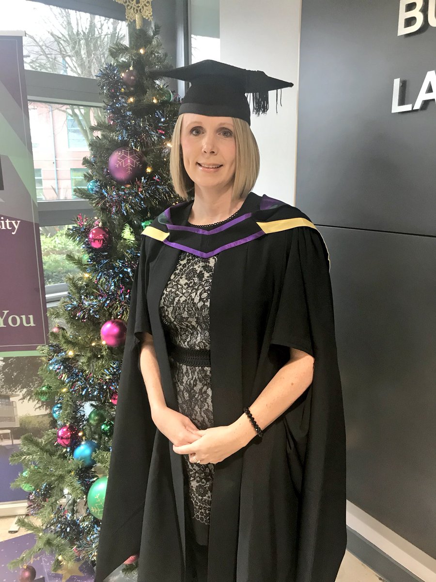 NIXSUG's tweet photo. Amazing day #masterofscience #graduation2017 #advancedfertility #Leedsfertility #lovewhatido π©βππ₯π©βππ₯π©βπ https://t.co/UfXKaoZbWd
