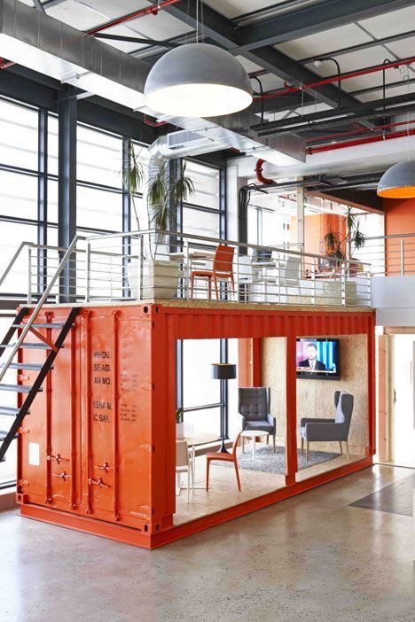 charliegdesign's tweet photo. Why not create something different for the next time you have a client meeting or team brainstorming session? This could elevate your business and energise you with new ideas and energy. #funofficespace #corporateoffice #useofcolor #interiordesign #spaceplanning #johannesburg https://t.co/3qdtzM6Kgw