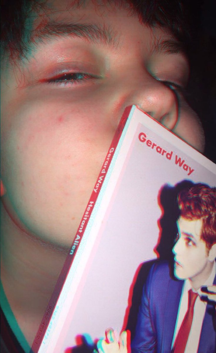 FuzzyConnection's tweet photo. I love Gerard https://t.co/ubcjyhDyB7
