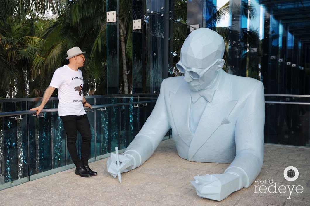 worldREDEYE's tweet photo. PHOTOS UP - Art Tour Led by #CraigRobins & @Cultured_Mag's Sarah Harrelson @designdistrict
https://t.co/iWJhigjbRQ https://t.co/yUUu073swq