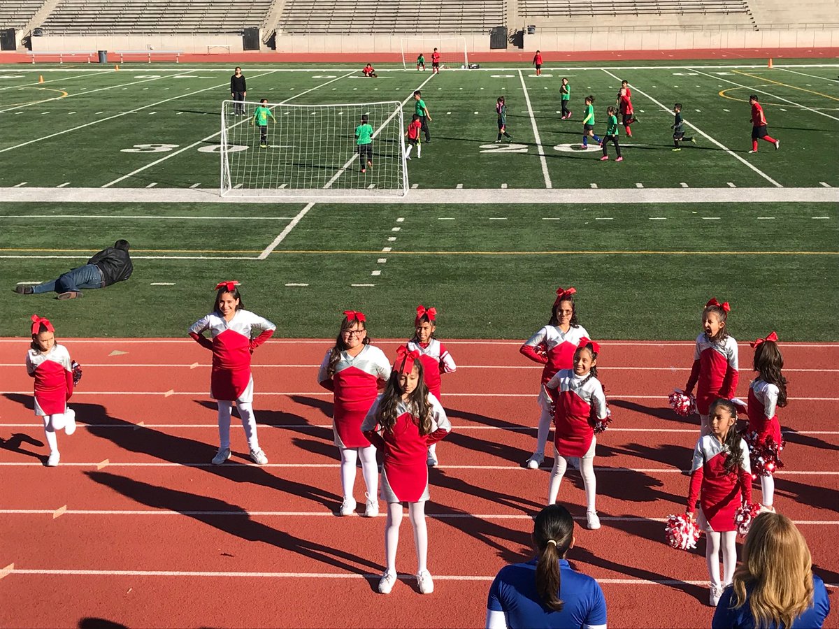 BNarbuth_ES's tweet image. Mustang Cheer Squad #VASSP #TeamHILLEY 👏🏼👊🏼