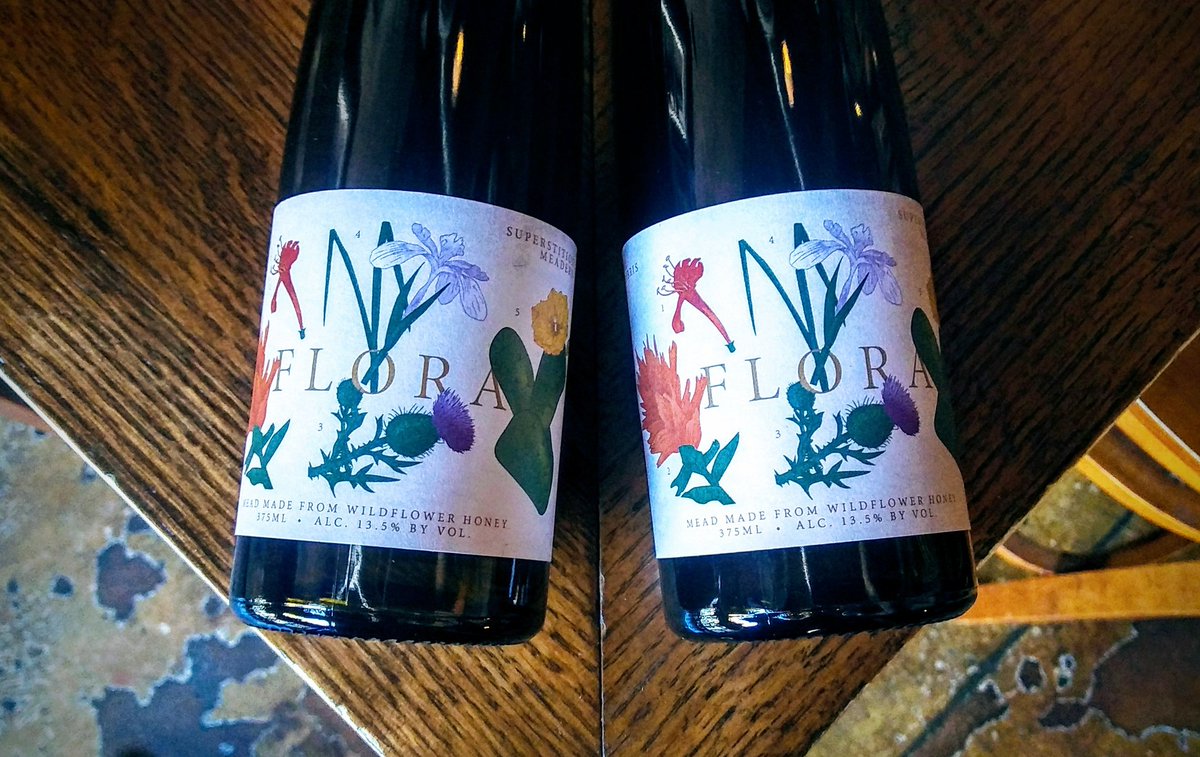 Now pouring: Superstition Meadery's Flora -- a wildflower honey mead. #stayclassic #drinklocal #azwine #mead