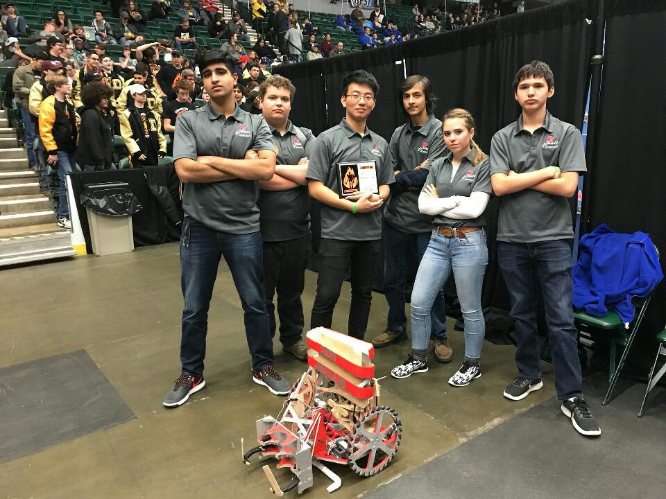 CCISDRobotics's tweet image. Drive team for best robotics.