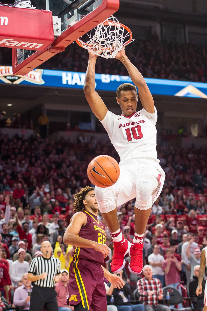 beall_sid's tweet photo. The Hogs have 37 DUNKS in 9 games, with 21 of them coming from @Dan_G33...

It took all 31 regular season games a year ago to reach 37 dunks. 😳

#DunkPalace https://t.co/udirQQkmSt